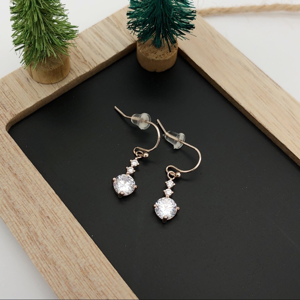 🌵4/25$ Taeyi | Rhinestone Drop earrings